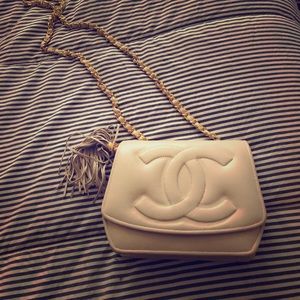 Vintage CHANEL 👝